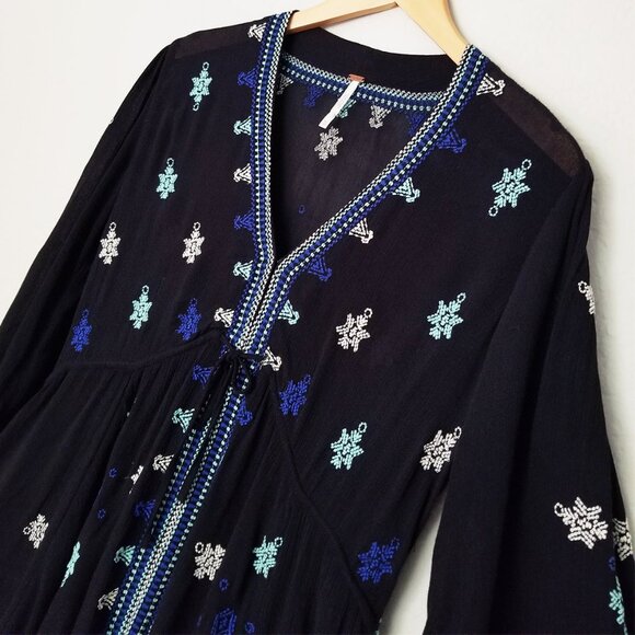 FREE PEOPLE Star Gazer Embroidered Boho Mini Dress Coverup Black XS Tunic $128 - Picture 8 of 16
